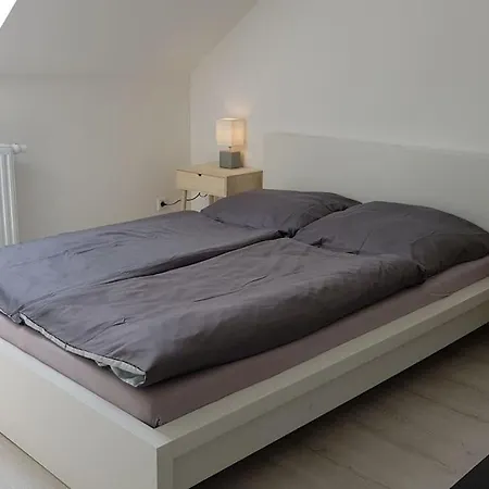 Apartament Geraeumiges Dachgeschoss In Bahnhofsnaehe